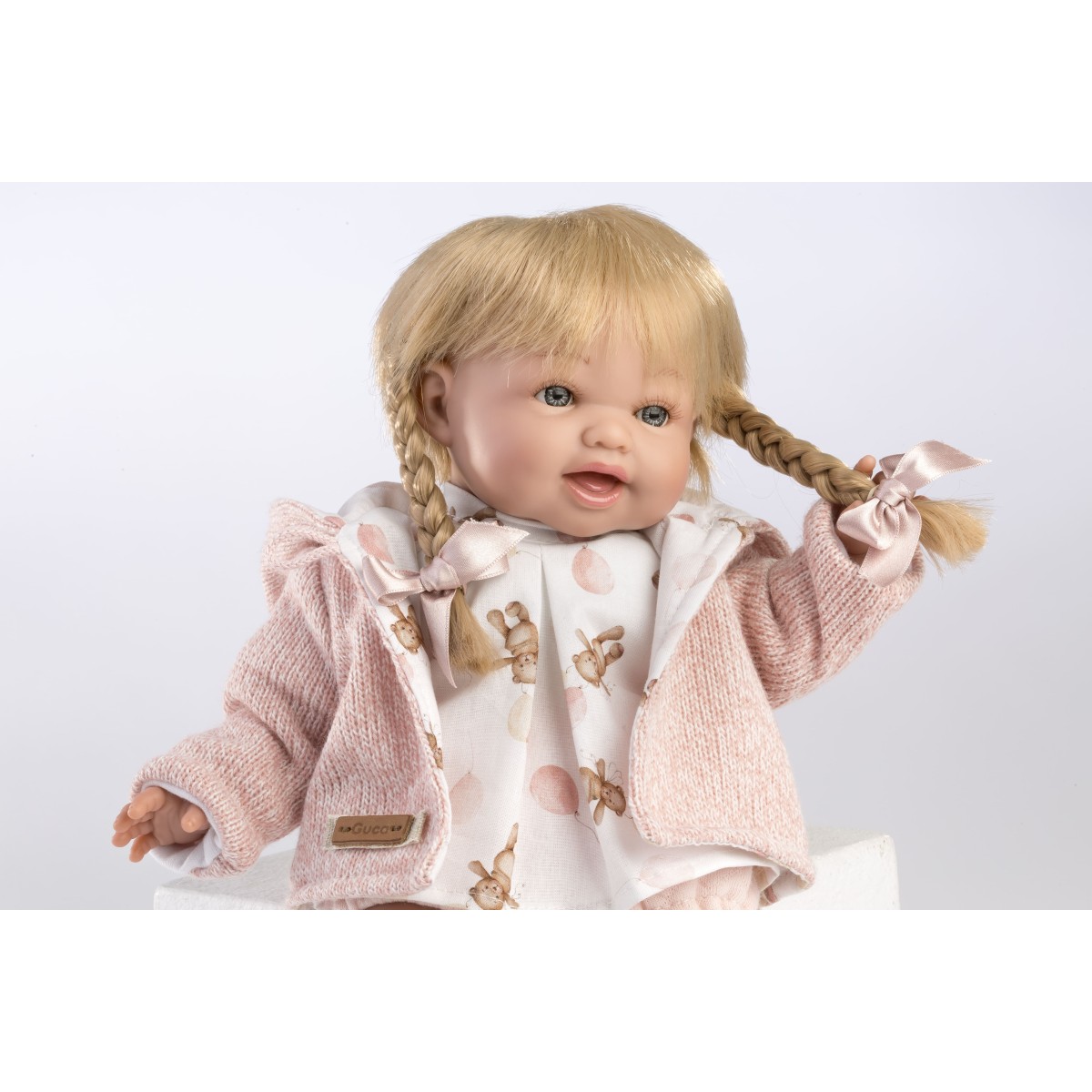 Muñeca Noa, pelo rubio, vestido y...